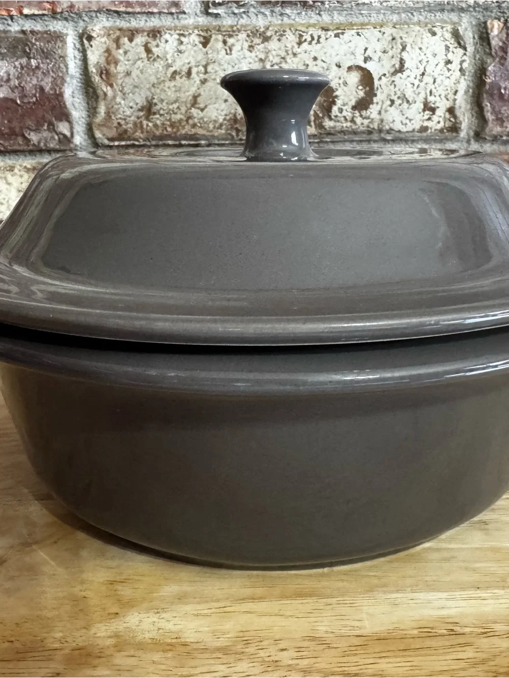 NWOB Pampered Chef 6 cup Gray Stoneware Covered Casserole Dish - Home Kitchen